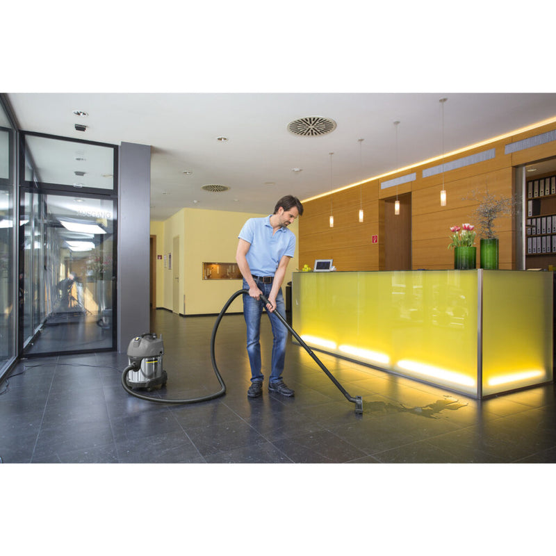 Aspiradora en Seco y Húmedo Modelo NT 20/1, Karcher